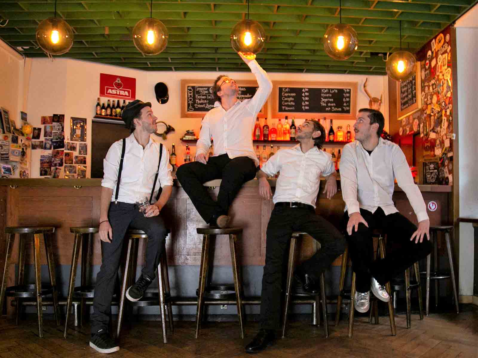 Die vier Bandmitglieder Martin Burkhard, Thomas Gujer, Tobia Zeta und Alex Janssen (v.l.) verbindet die Freude am Musikmachen.