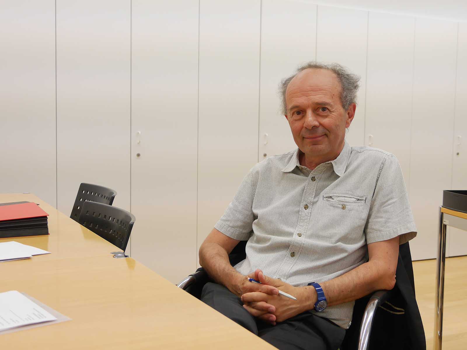 Richard Wolff in seinem Büro des Tiefbau- und Entsorgungsdepartements.