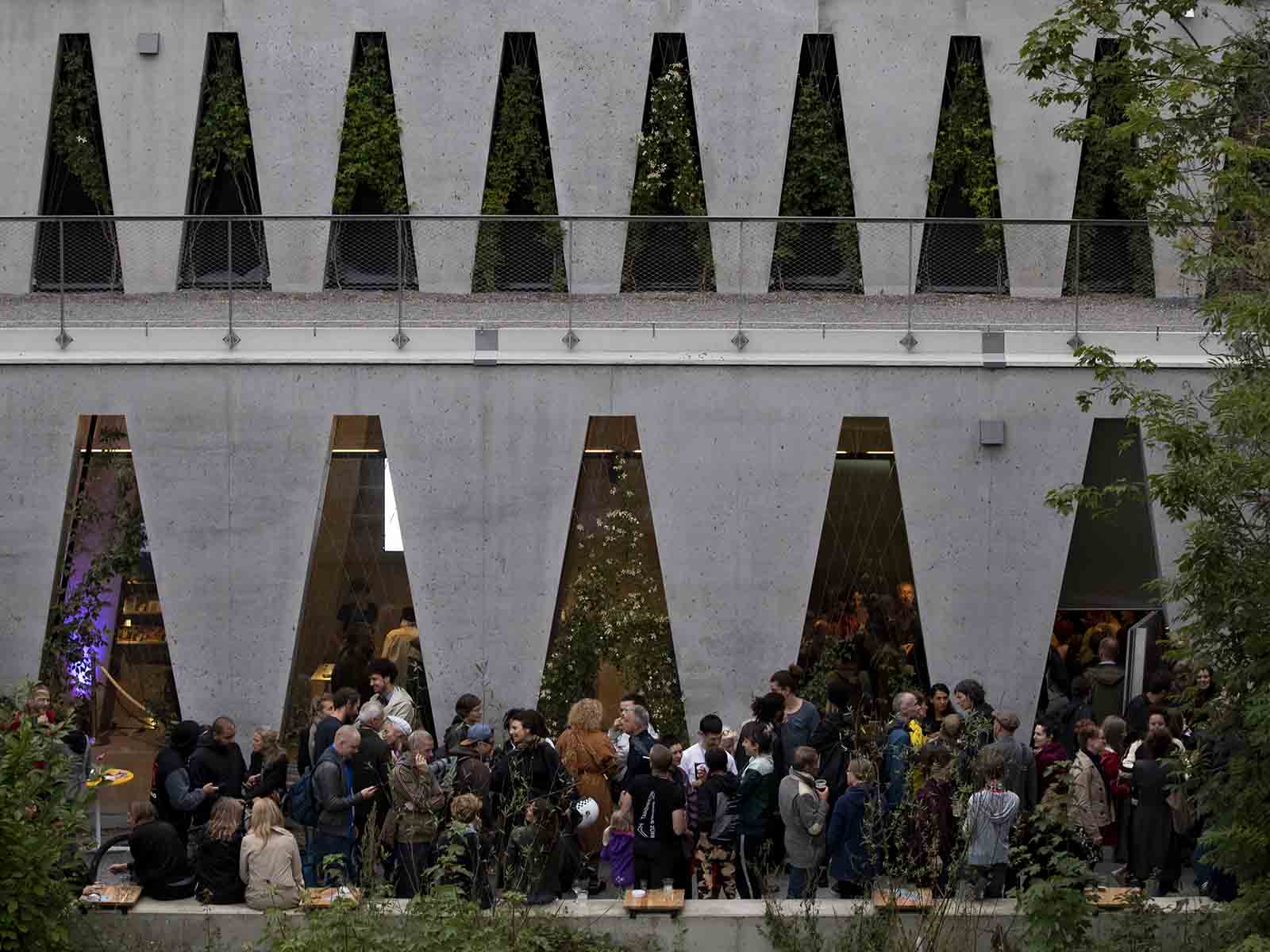 Mit einem dreitägigen Eröffnungsfestival wurde das neue Tanzhaus an der Limmat eingeweiht.