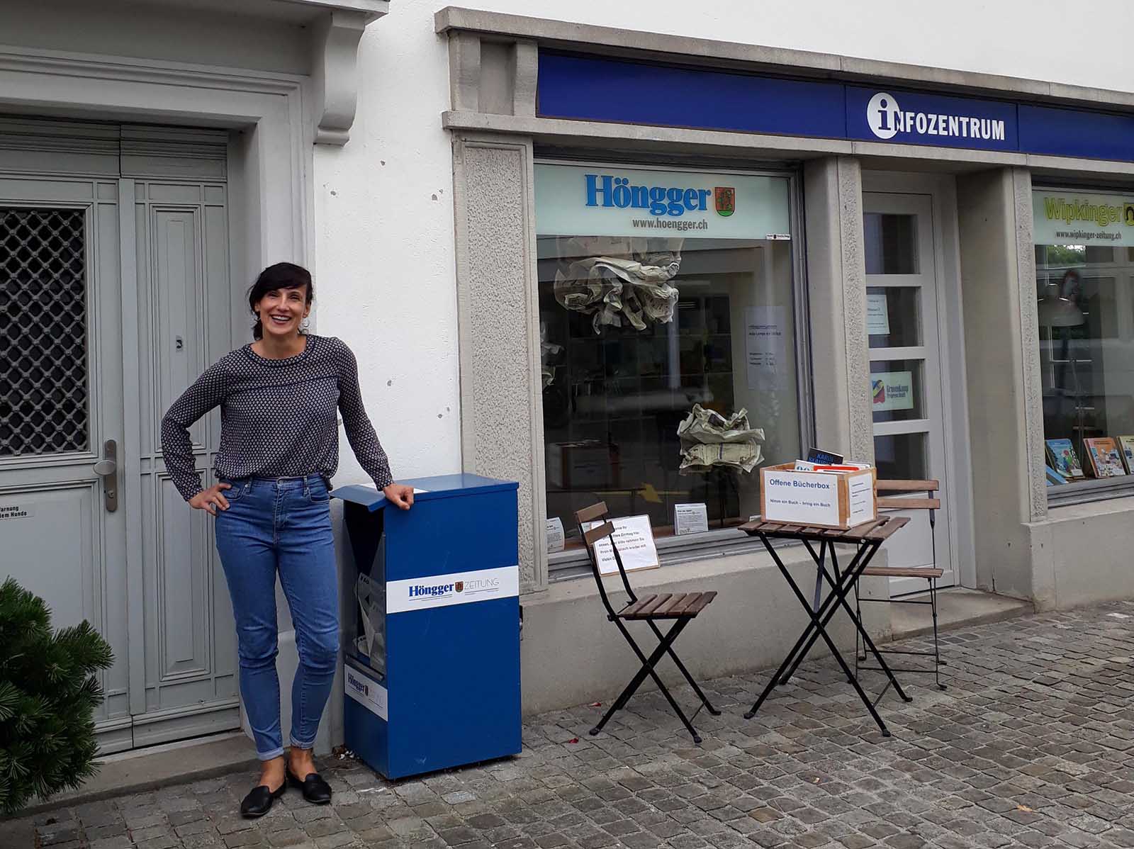 Natasa Karnath freut sich. Sie hat seit dem 1. September ihr Büro in den Räumen der Redaktion des «Hönggers» am Meierhofplatz 2. Frauenpower und gegenseitige Inspiration – toi, toi, toi.
